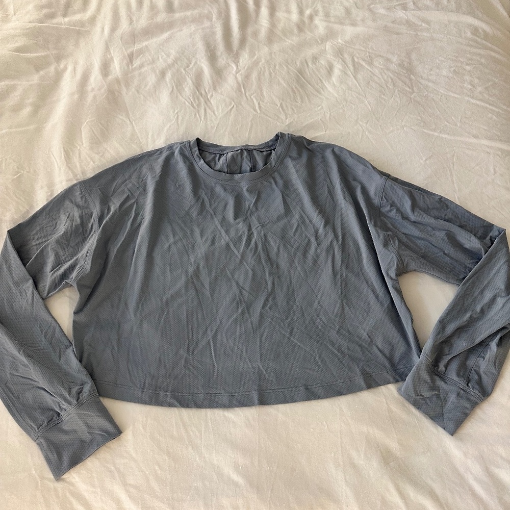 Lululemon Grey/Blue Longsleeve Crop Top